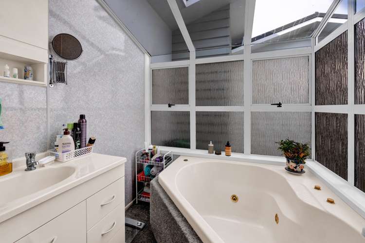 96 Argyle Street Hawera_11