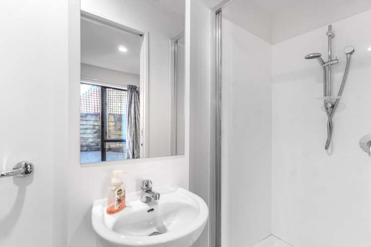 8 Cotesmore Way 1761_15