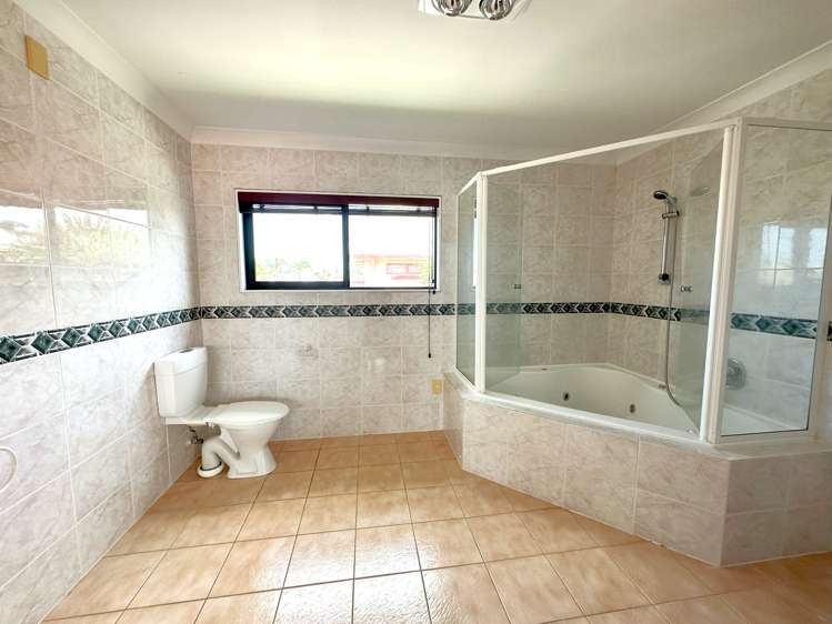 9 Santorini Key Papamoa_22