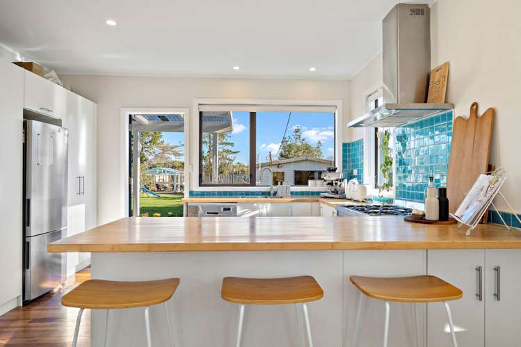 237 Parkhurst Road Parakai_25