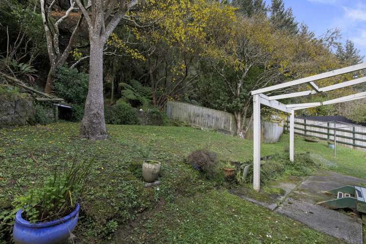 2/40 Trelawney Road Wainuiomata_11