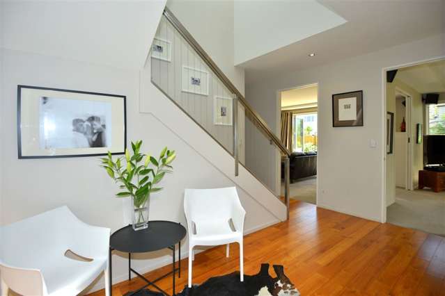 27 Stratford Street Merivale_2