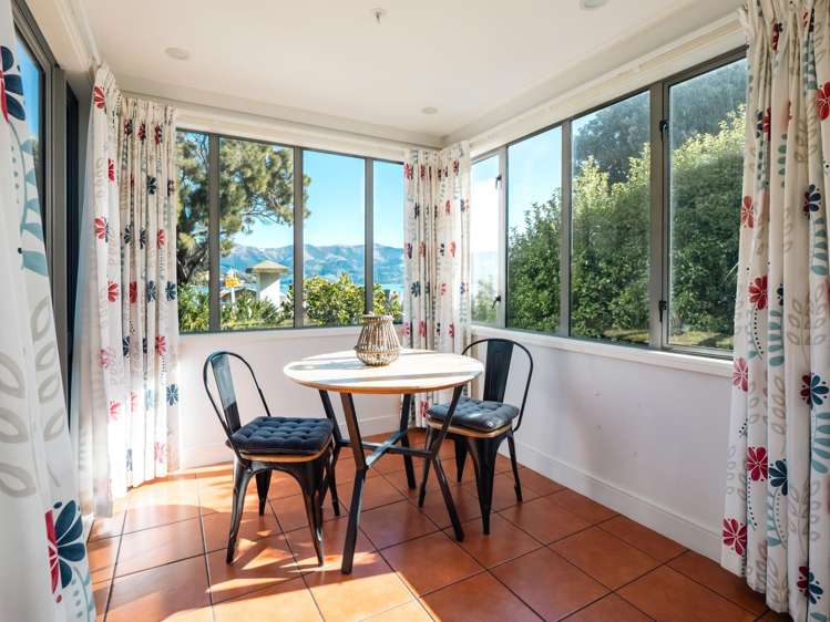 85C Beach Road Akaroa_7