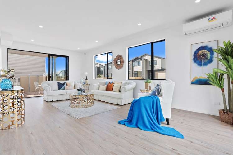 166 Squadron Drive Hobsonville_5
