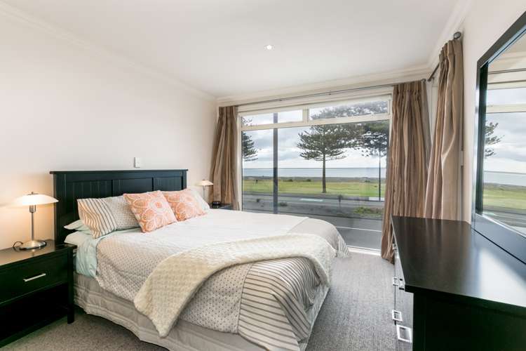 625 Marine Parade Napier South_5