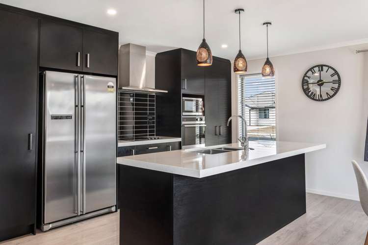 8 Ballantyne Avenue_1