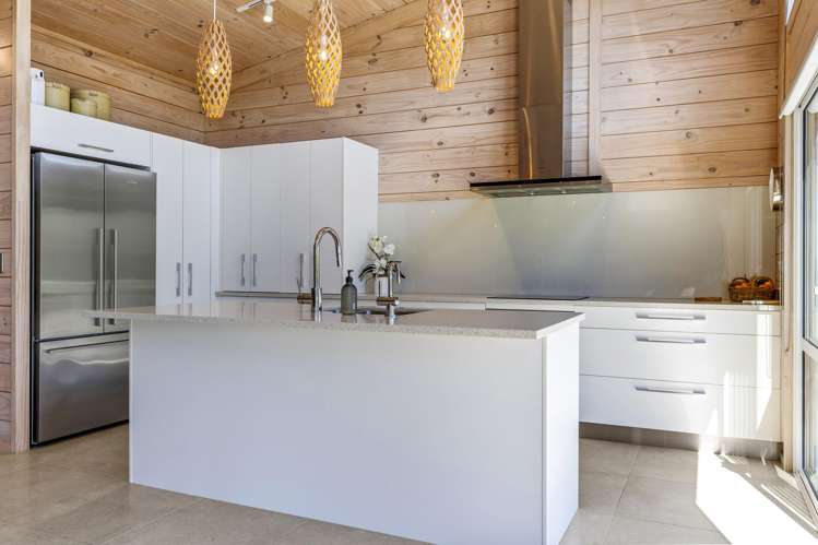 2 Paulines Way Wharewaka_19