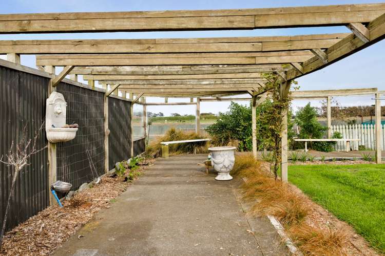 15 Auroa Road Otakeho_6