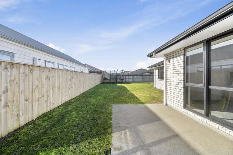 16 Austin Reid Carterton_18