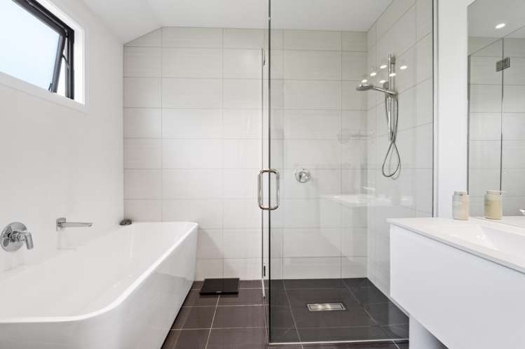 11 McKellar Drive Jacks Point_25