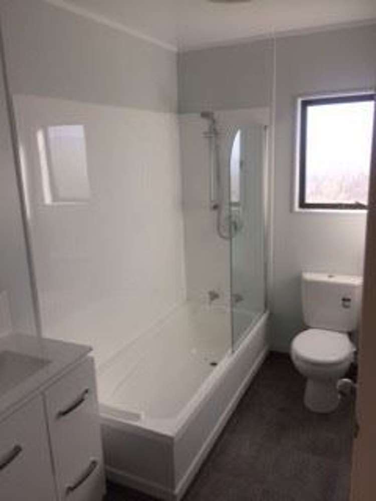 2/144 Shifnal Drive Randwick Park_5