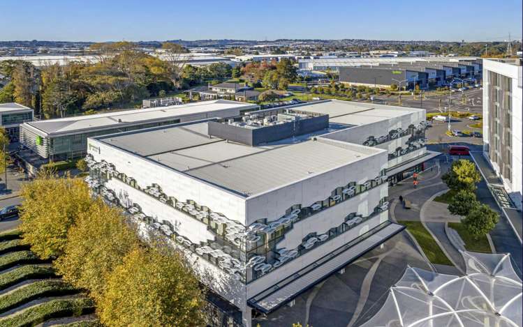 Part Lvl 1/60 Highbrook Drive East Tamaki_3