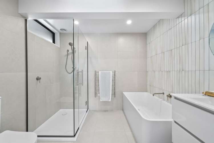 1/24 Revelation Drive Clifton_15