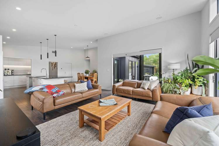 2 Odlin Lane Red Beach_8