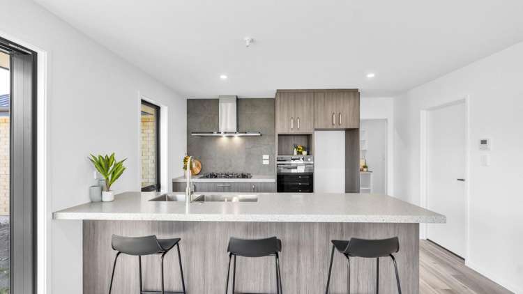 37 Cunliffe Road Redwood_1