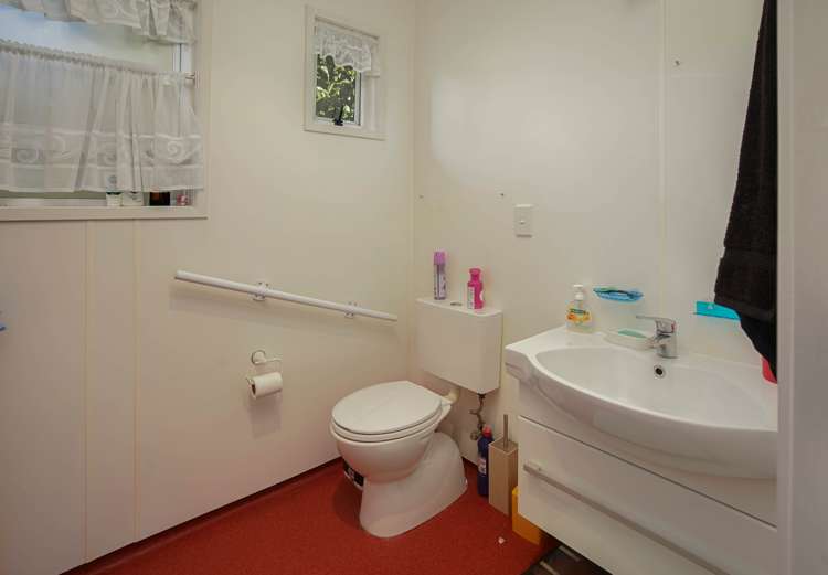 27 Dickens Street Stoke_11