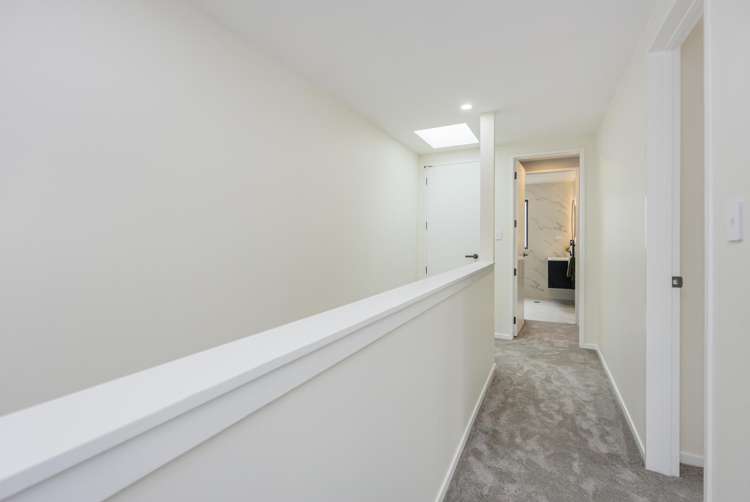 9B Catalina Crescent Forrest Hill_16