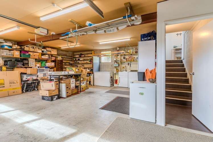 10 Sretlaw Place Glenross_15