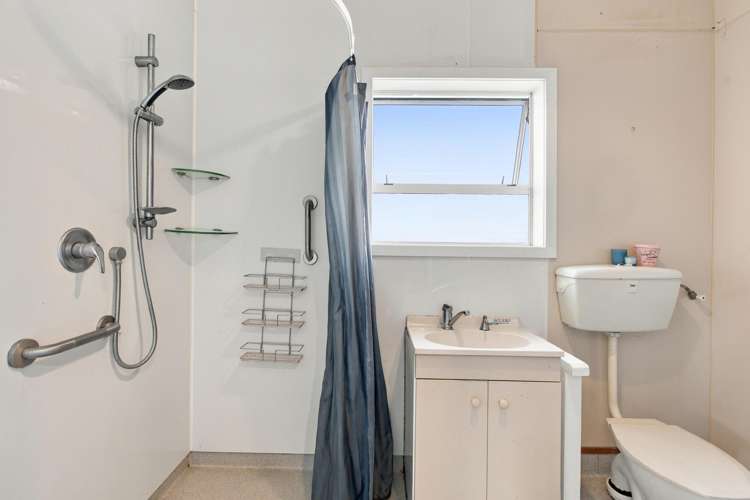 30 Memorial Place Waitara_27