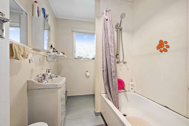 30A Deborah Place Mangakakahi_16