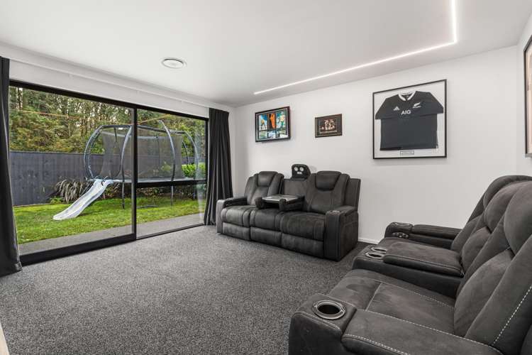 15 Monte Crescent Lincoln_16
