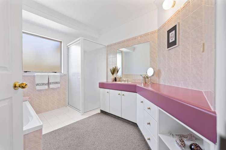 2/50 Rifle Range Road Taupo_11