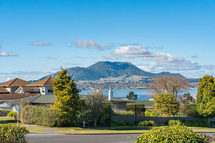 4 Silich Street Acacia Bay_12