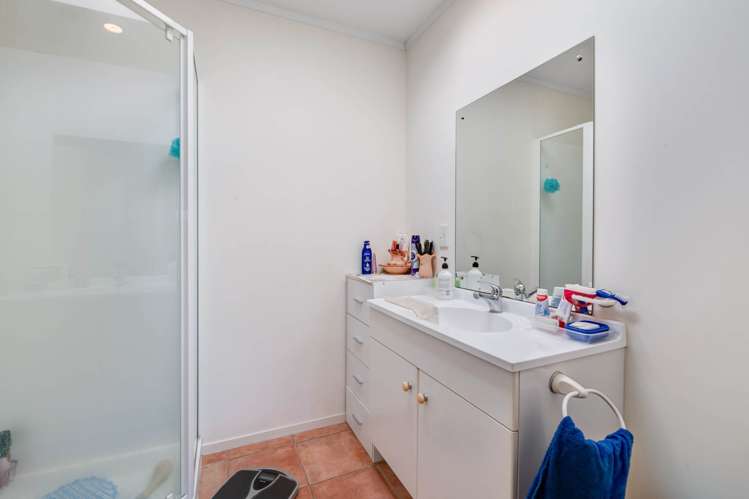 4/12 Miro Street Helensville_19