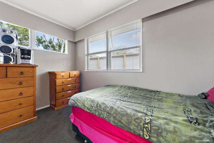 39 Mason Street New Lynn_12