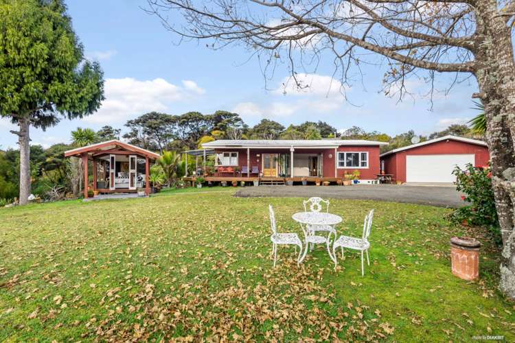 2 Aio Wira Road Waitakere_1