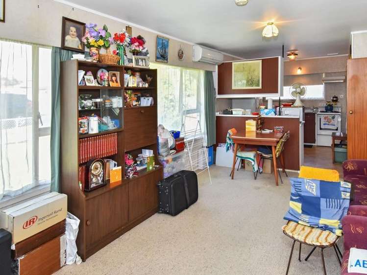 1/6 Russell Road Manurewa_1