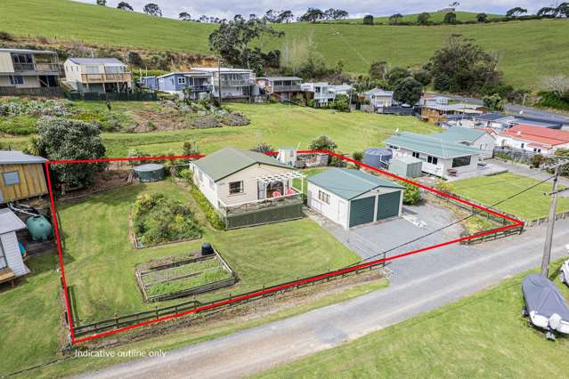 8 Hugh Barron Way Whananaki_1