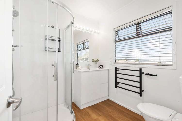 10 Bridgehead Cove West Harbour_8