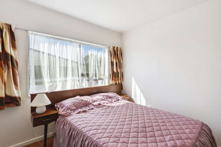 12 Hydrabad Drive Waitarere Beach_10