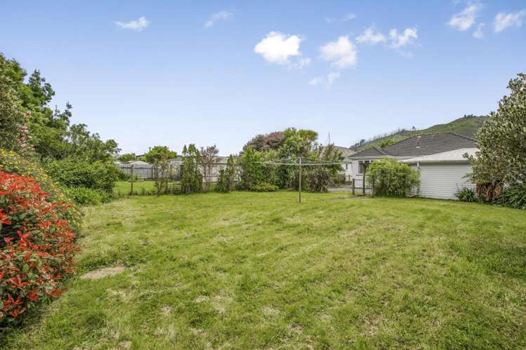 51 Hyde Street Wainuiomata_2