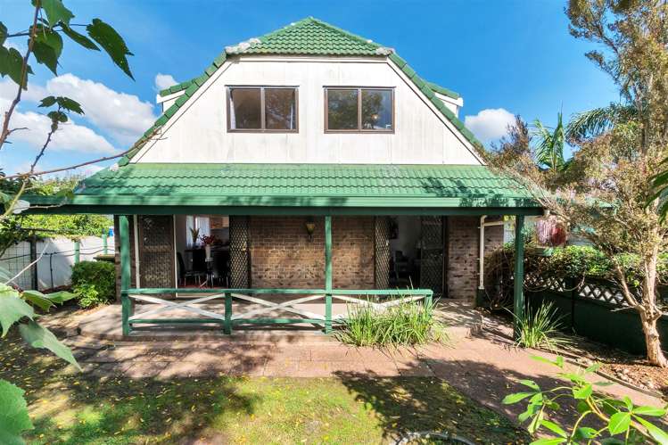 1/50 Ray Small Drive Pahurehure_14