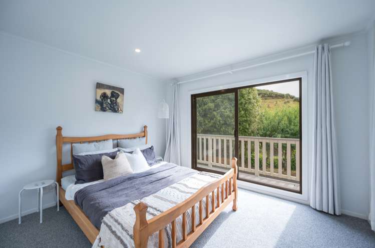 169 Cable Bay Road Hira_17