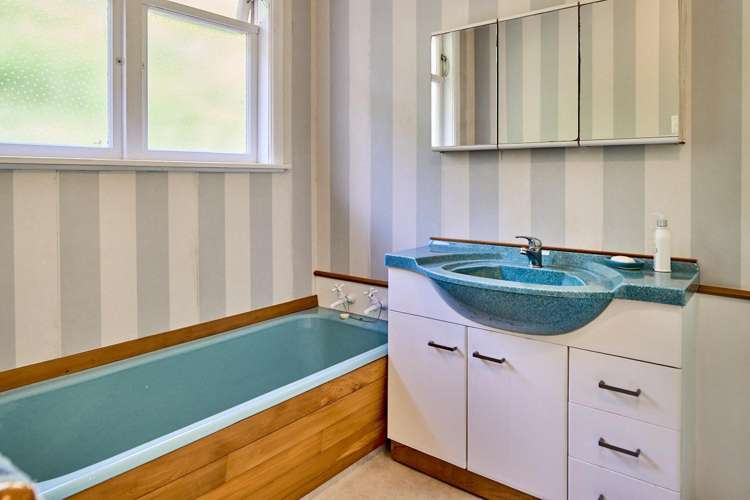 108 Helston Road Paparangi_18