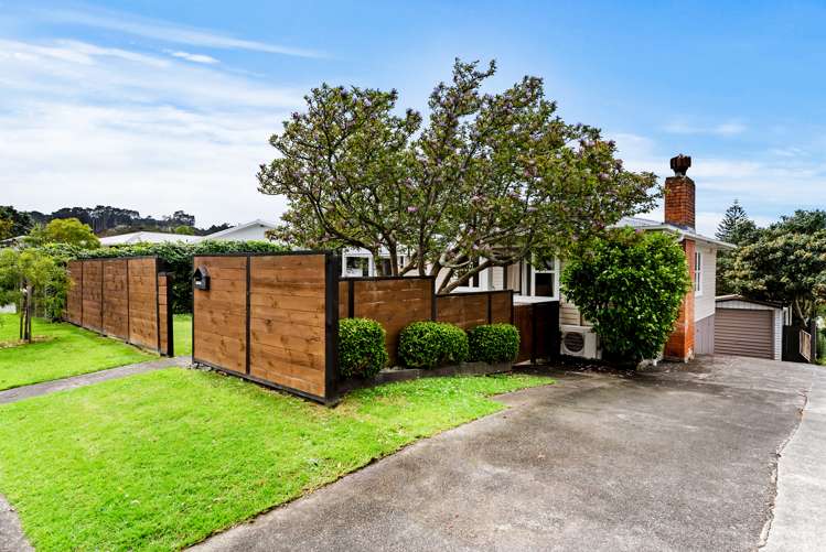 25 Crocombe Crescent Beach Haven_12