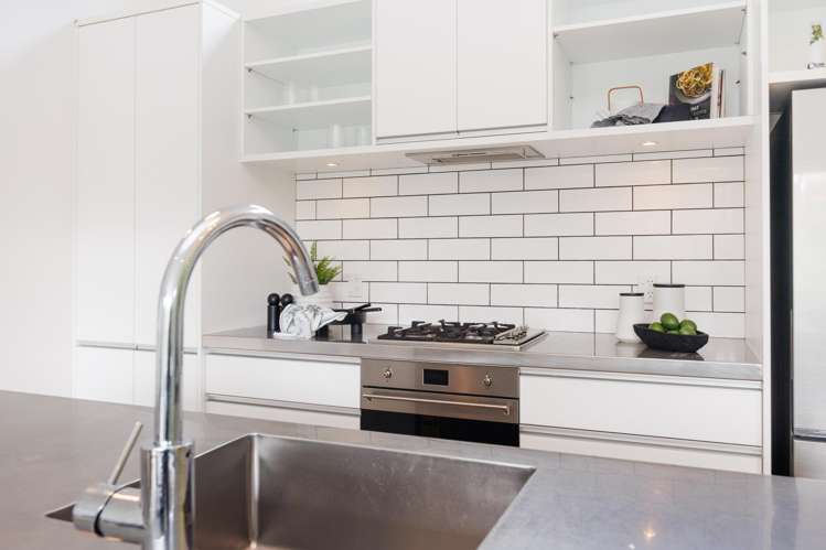 16a Springdale Grove Fitzherbert_6