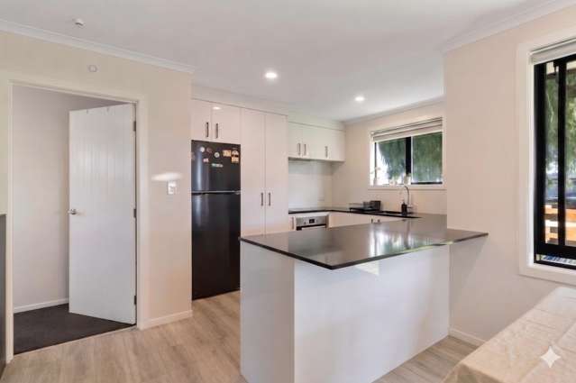 58A McKenzie Road Mangere Bridge_4