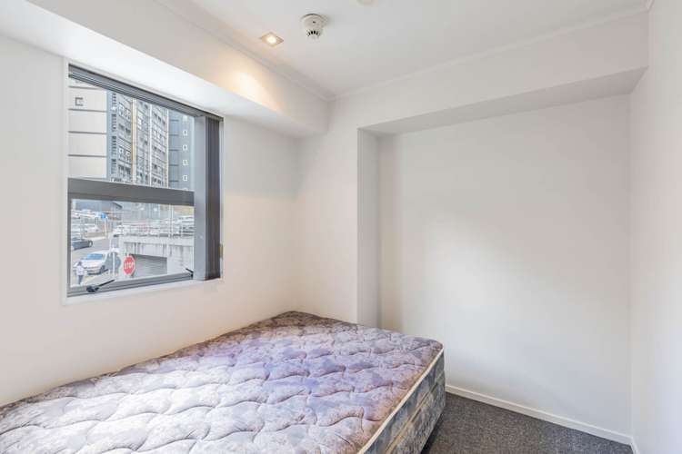 G07/430 Queen Street Auckland Central_7