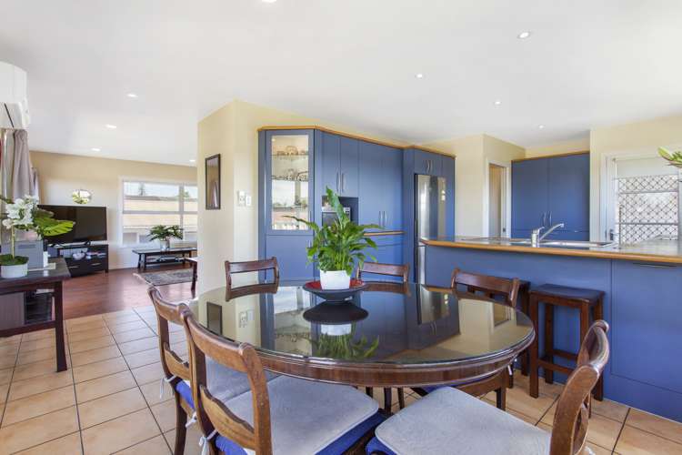 104 Te Atatu Road Te Atatu South_12