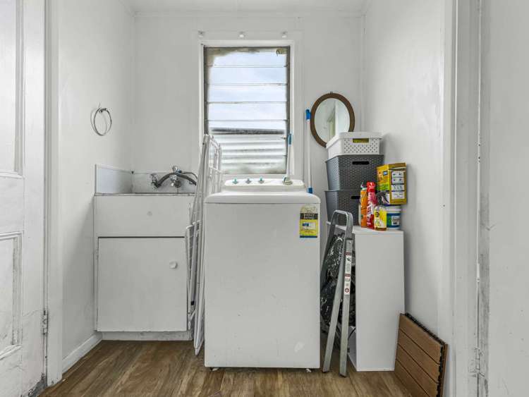 208 Lyndon Road West Hastings Central_12