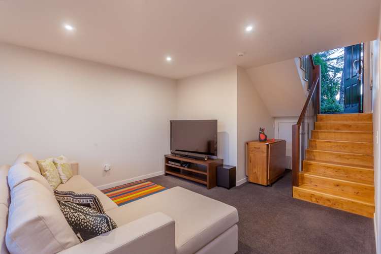 287 Forest Hill Road Waiatarua_13