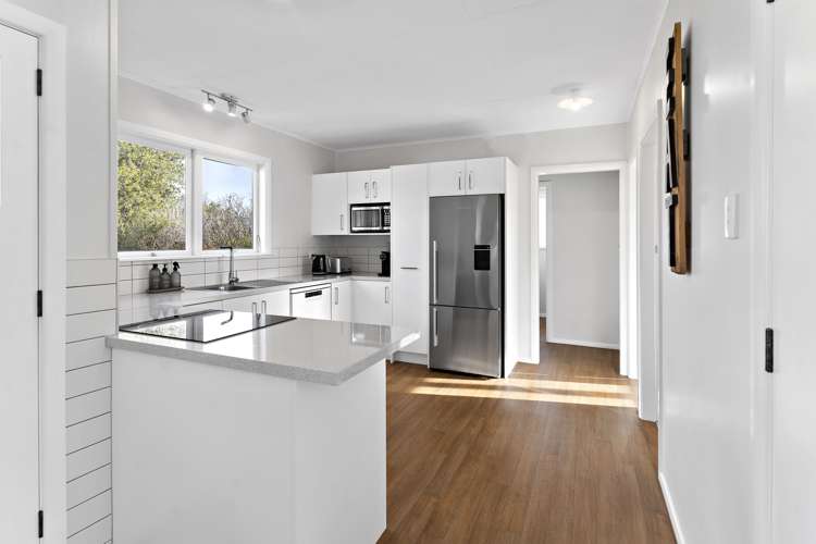 6 Jellicoe Place Solway_5