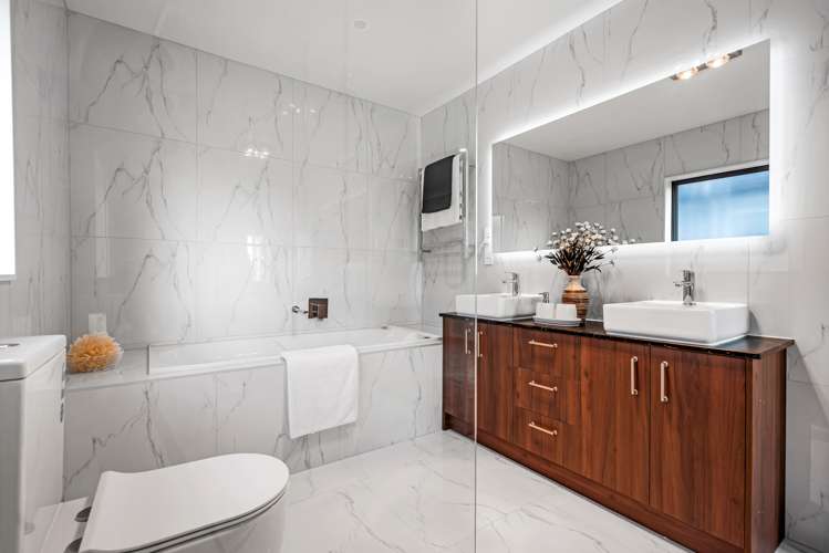 68 Ksenia Drive Flat Bush_20