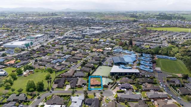 17 Burgundy Court Rototuna_1