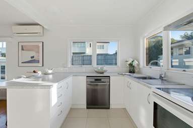 3/6 Corunna Road_4