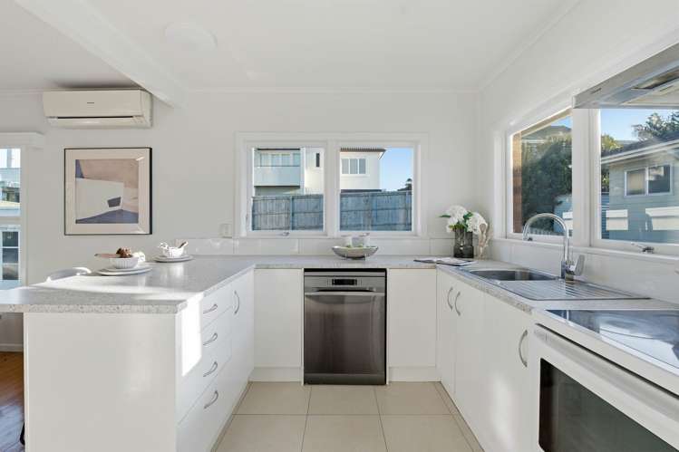 3/6 Corunna Road_4